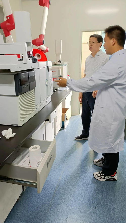 马骁深入市农产品质检中心调研，推动农业科研试验发展新篇章